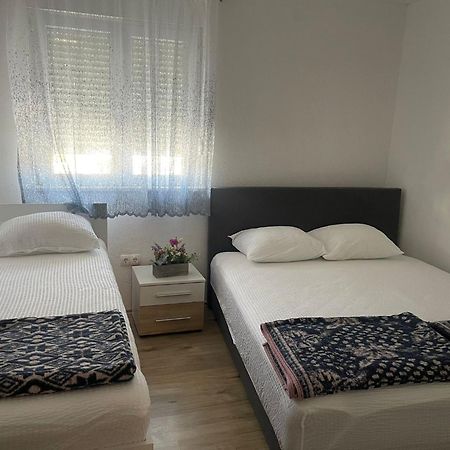 Apartmani Zuti Neum Exterior photo
