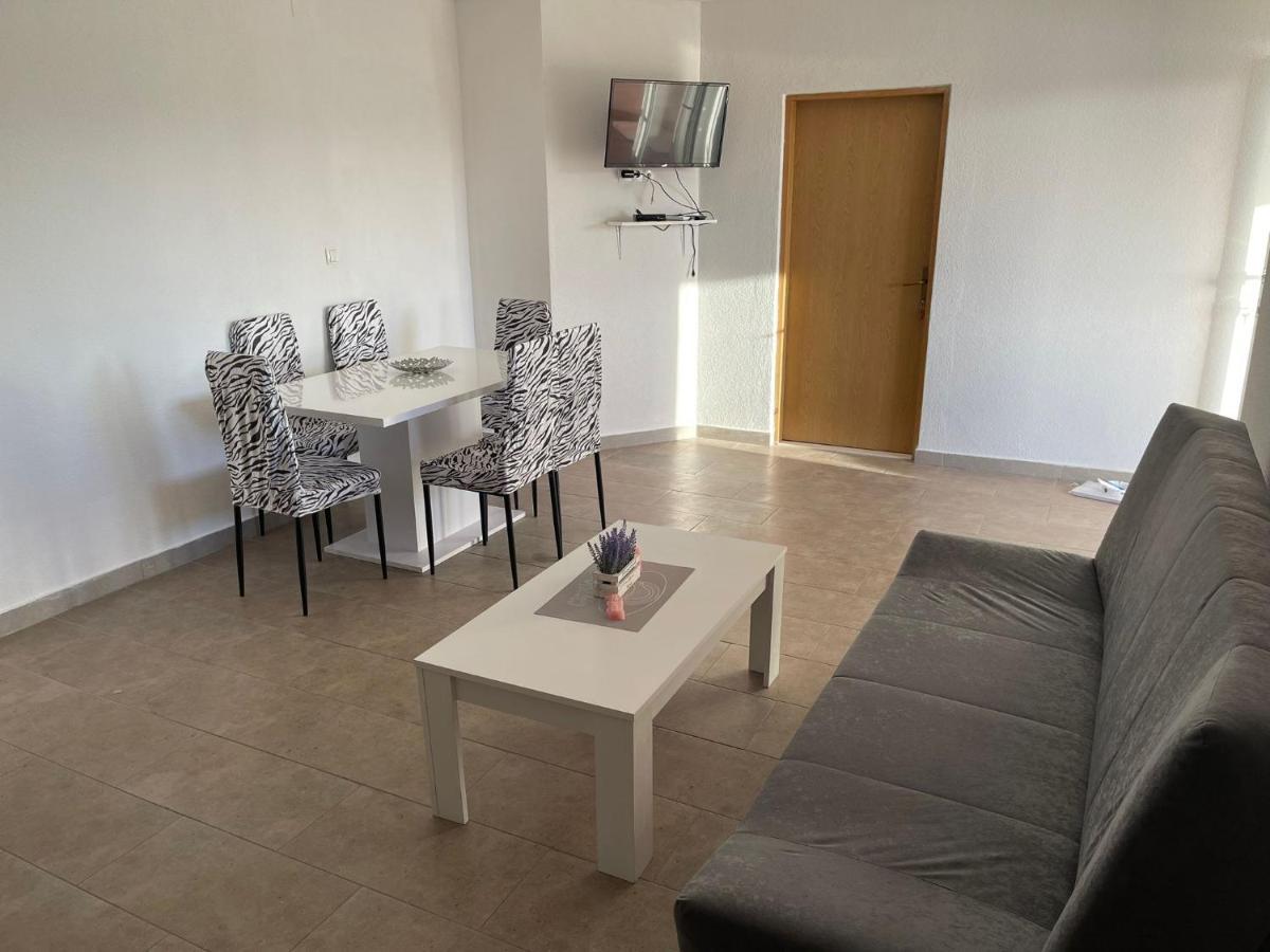 Apartmani Zuti Neum Exterior photo